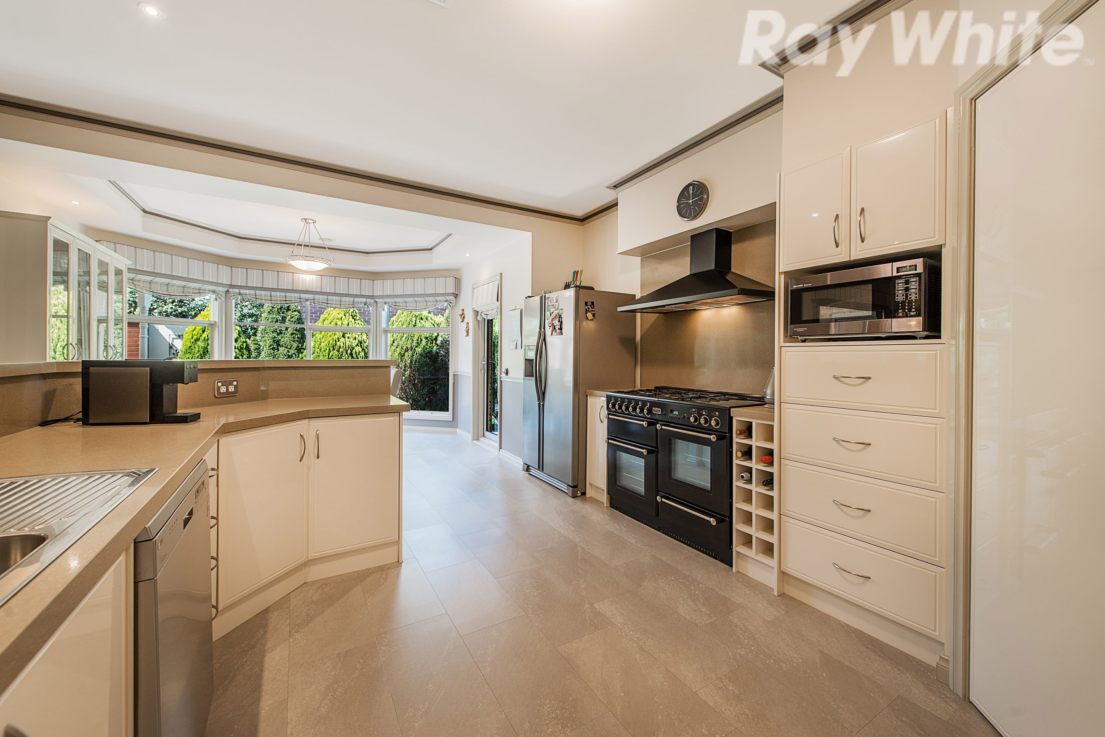 32 Pendelton Place, Lysterfield VIC 3156, Lysterfield - Thumbnail 2