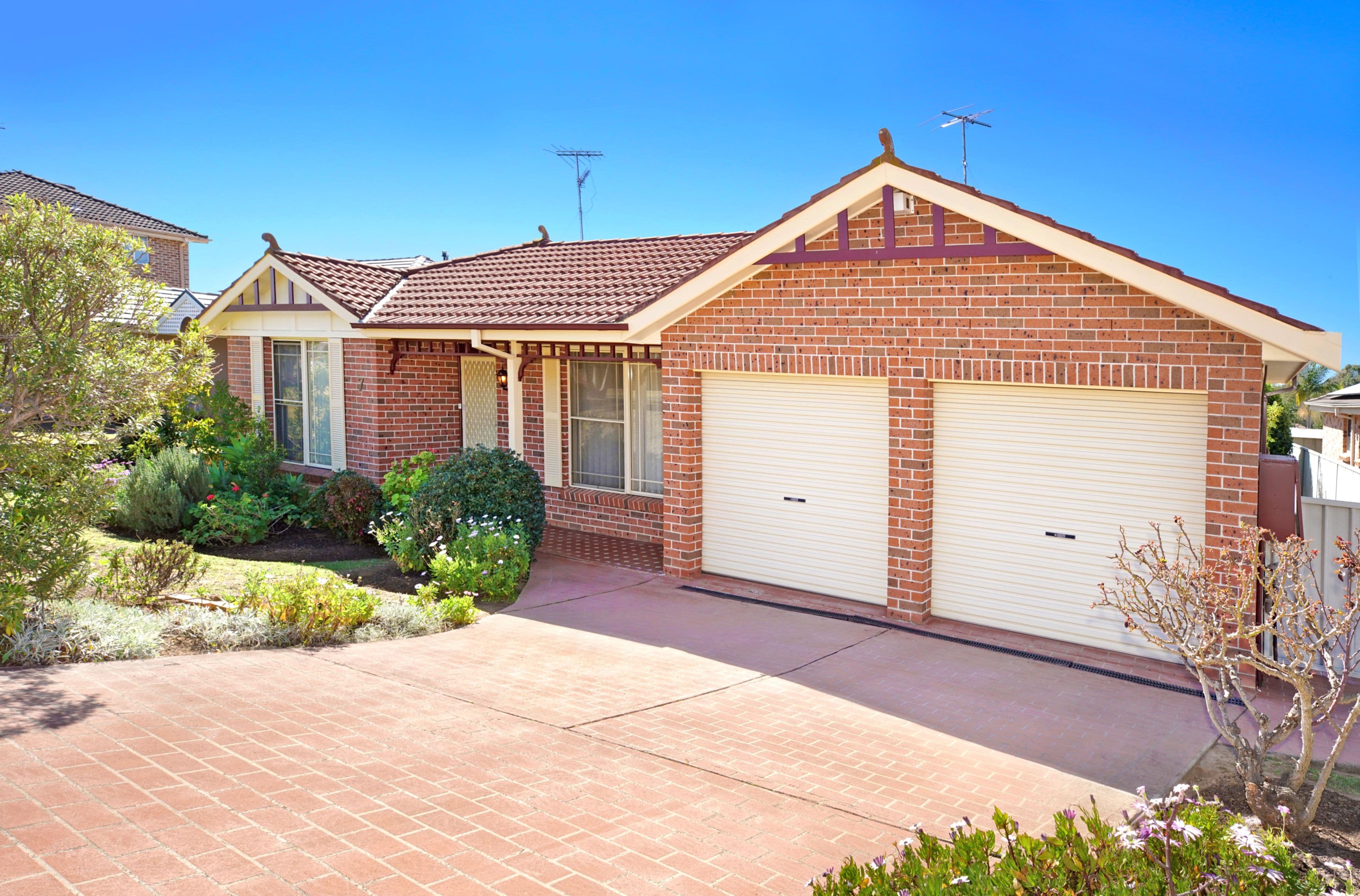 7 Bluebell Close, Glenmore Park - Image 1