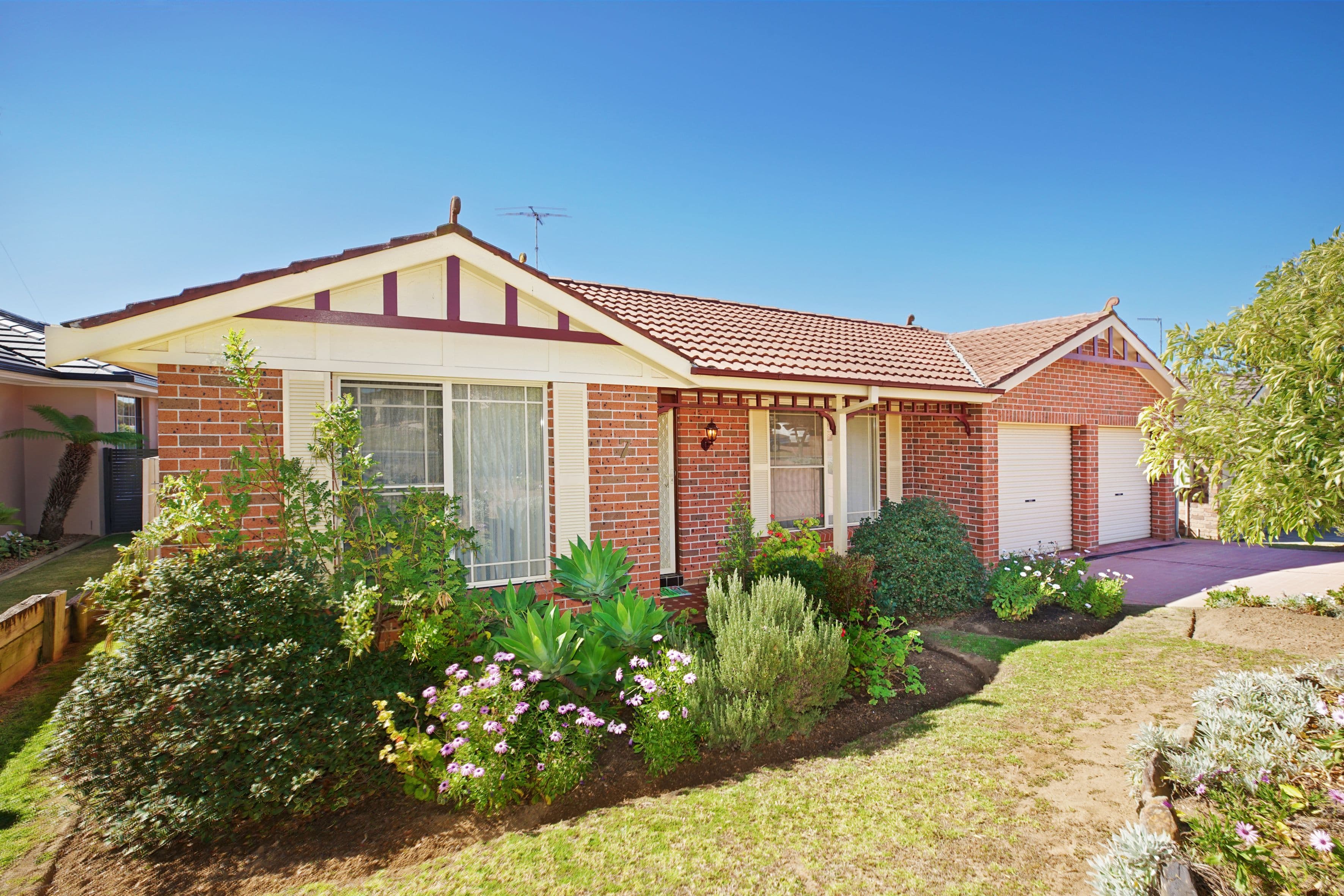 7 Bluebell Close, Glenmore Park - Thumbnail 2