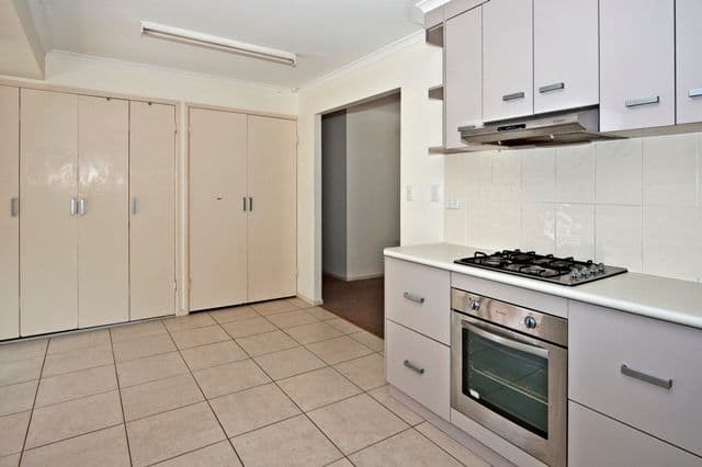 27 Knight Avenue, SILKSTONE QLD 4304, Silkstone - Thumbnail 5