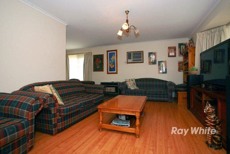 1 Hoop Pine Court, CRANBOURNE VIC 3977, Cranbourne North - Thumbnail 2