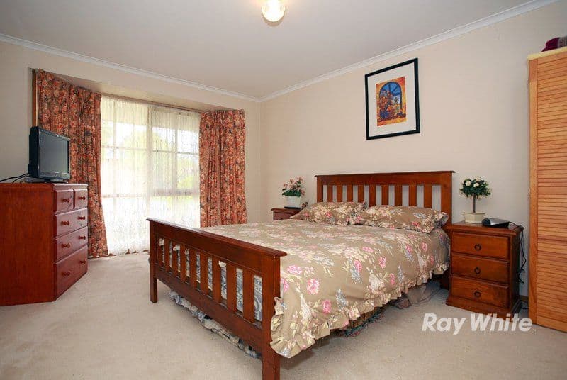 1 Hoop Pine Court, CRANBOURNE VIC 3977, Cranbourne North - Thumbnail 6