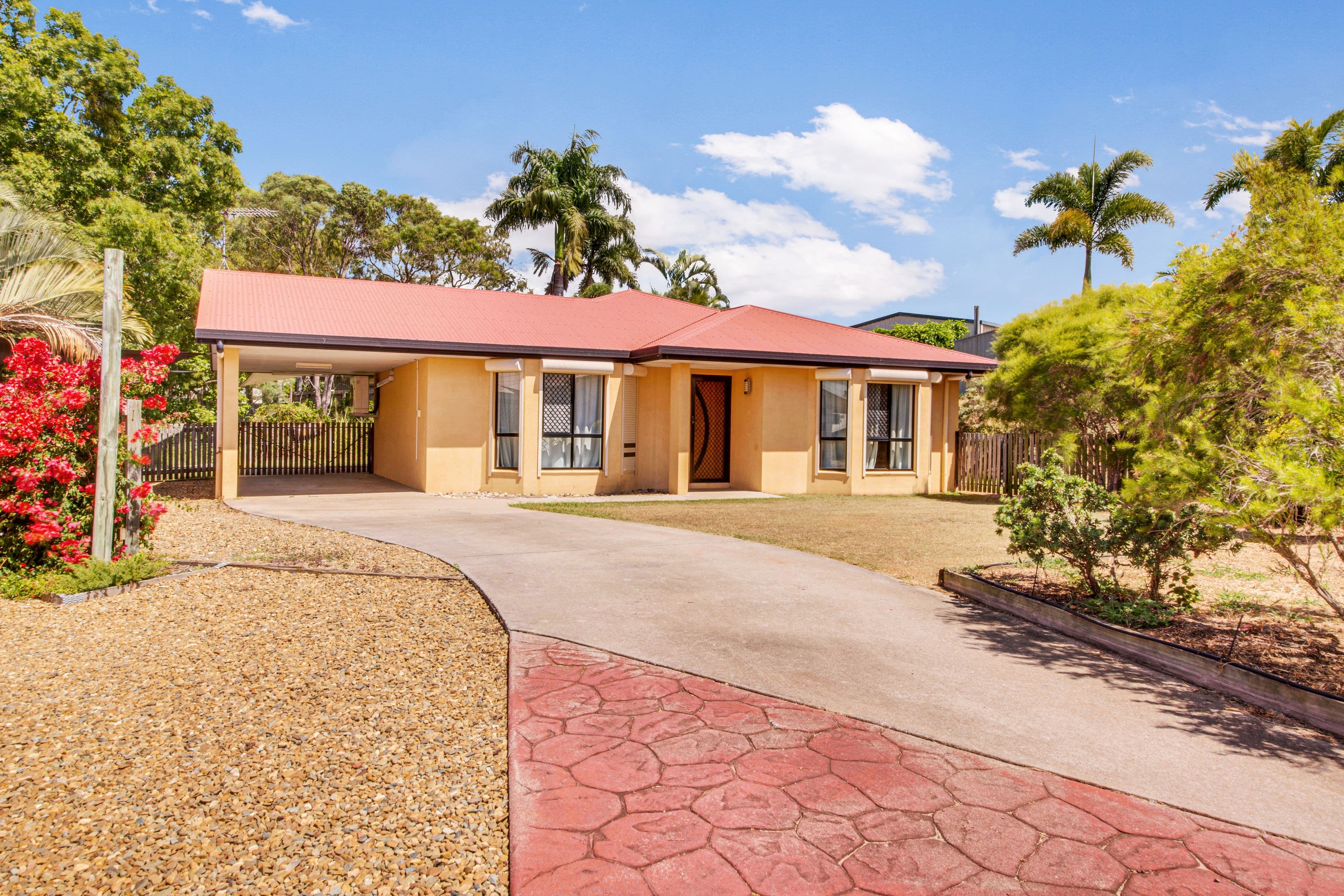 5 Karamea Close, Clinton QLD 4680, Clinton - Image 1