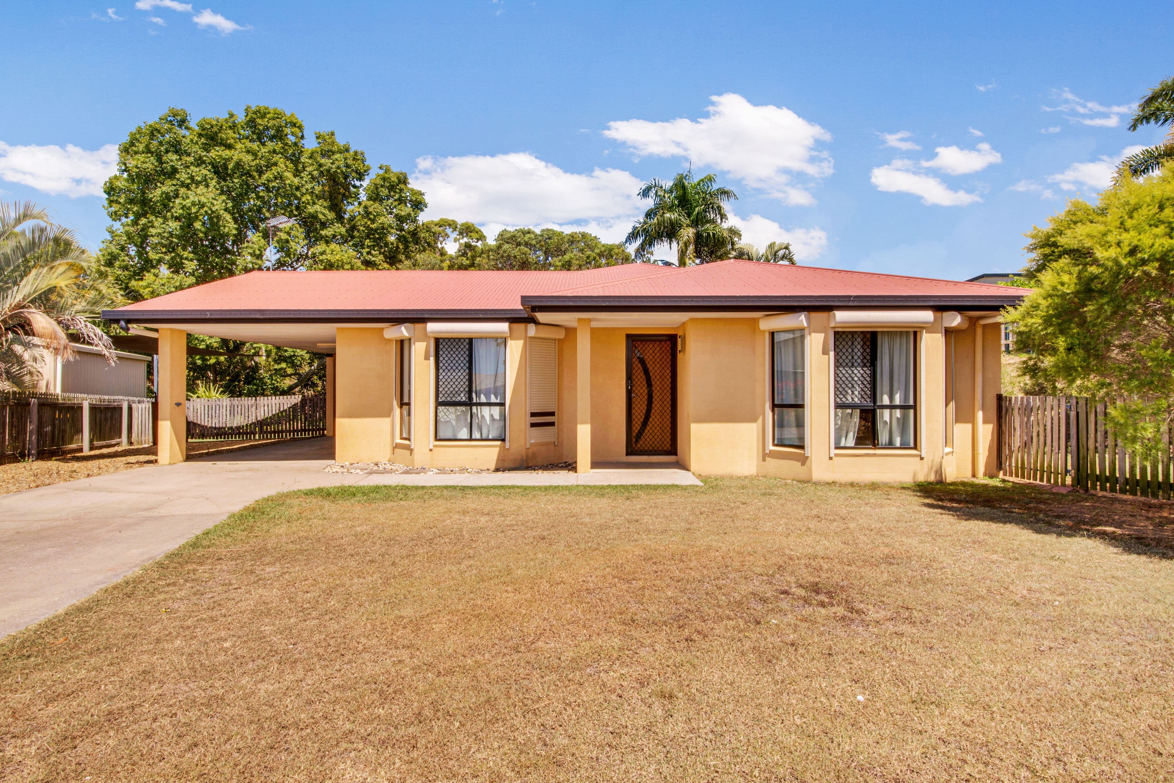 5 Karamea Close, Clinton QLD 4680, Clinton - Thumbnail 2