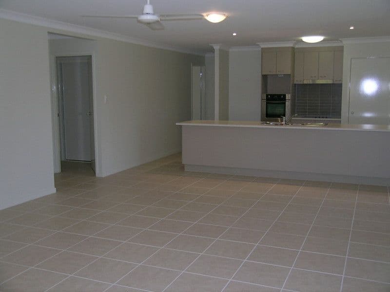 27 Gaskill Court, ALBANY CREEK QLD 4035, Albany Creek - Thumbnail 3