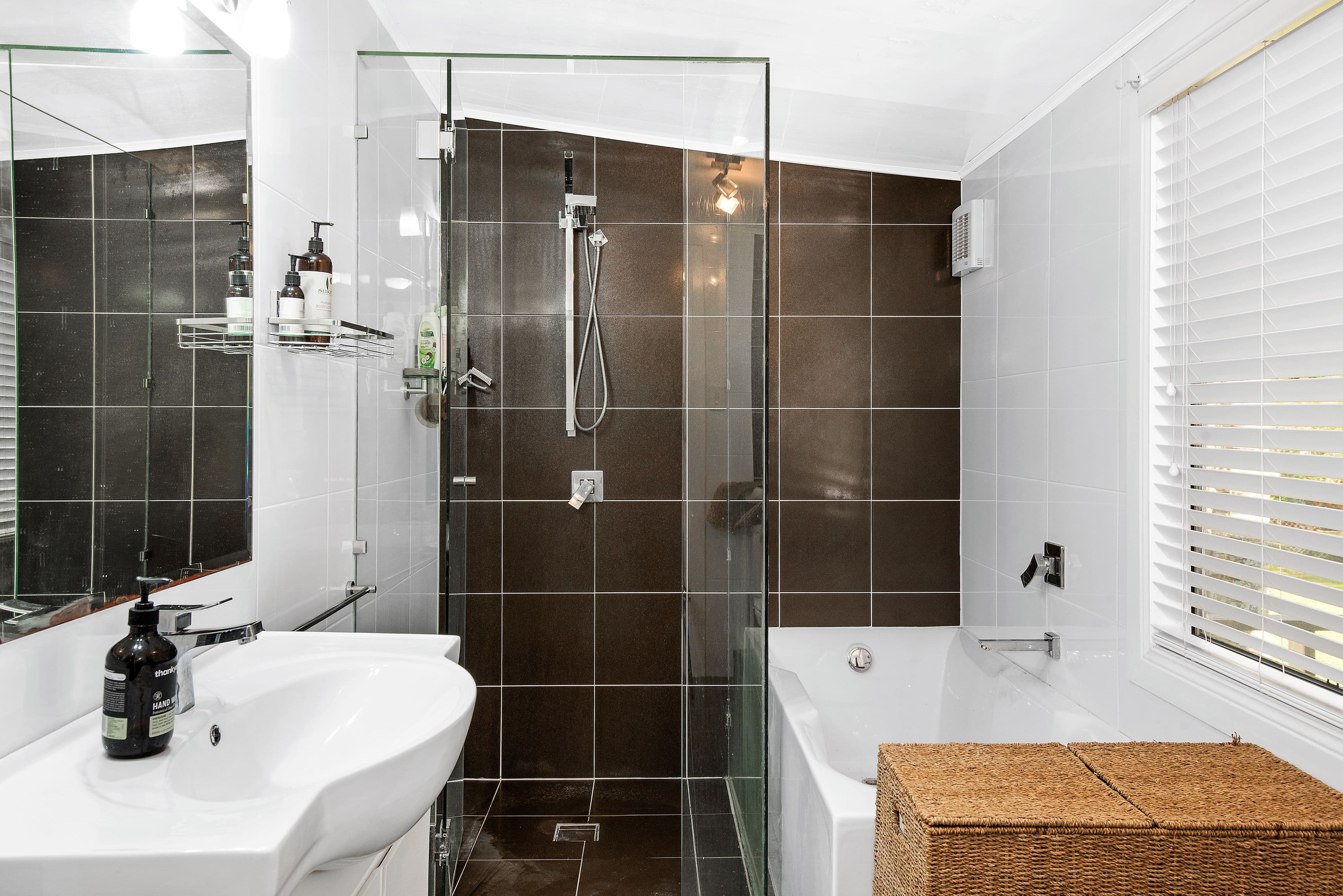 63 Thomas Street, Clontarf QLD 4019, Clontarf - Thumbnail 2