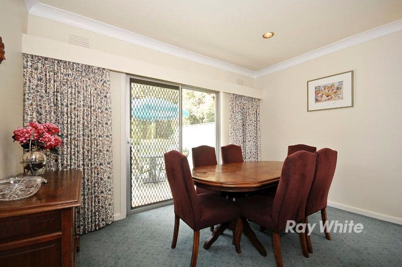 31 Kirrawee Avenue, WANTIRNA SOUTH VIC 3152, Wantirna South - Thumbnail 6