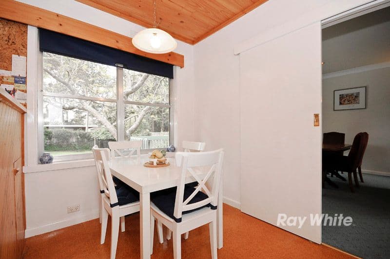 31 Kirrawee Avenue, WANTIRNA SOUTH VIC 3152, Wantirna South - Thumbnail 8