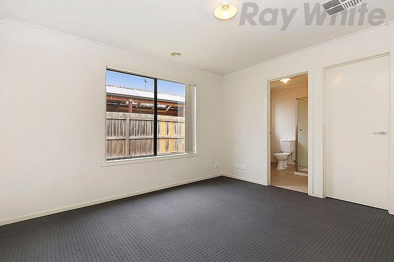 242 The Lakes Boulevard, South Morang VIC 3752, South Morang - Thumbnail 5
