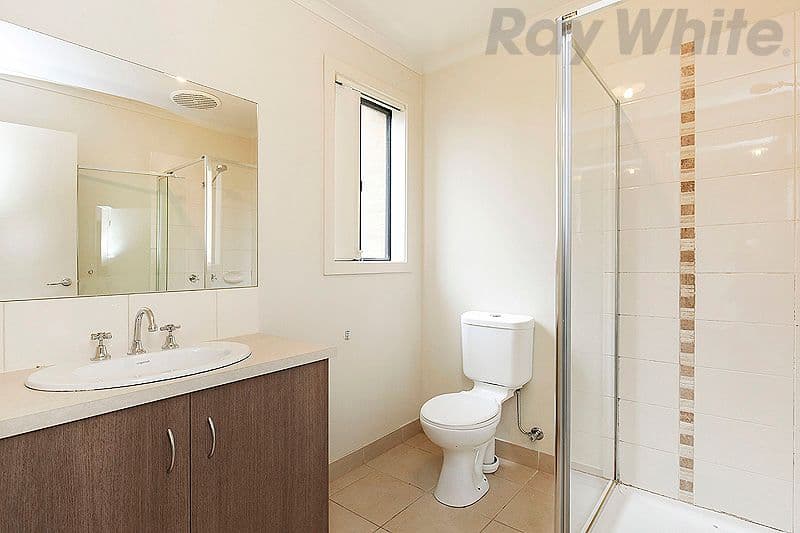 242 The Lakes Boulevard, South Morang VIC 3752, South Morang - Thumbnail 6