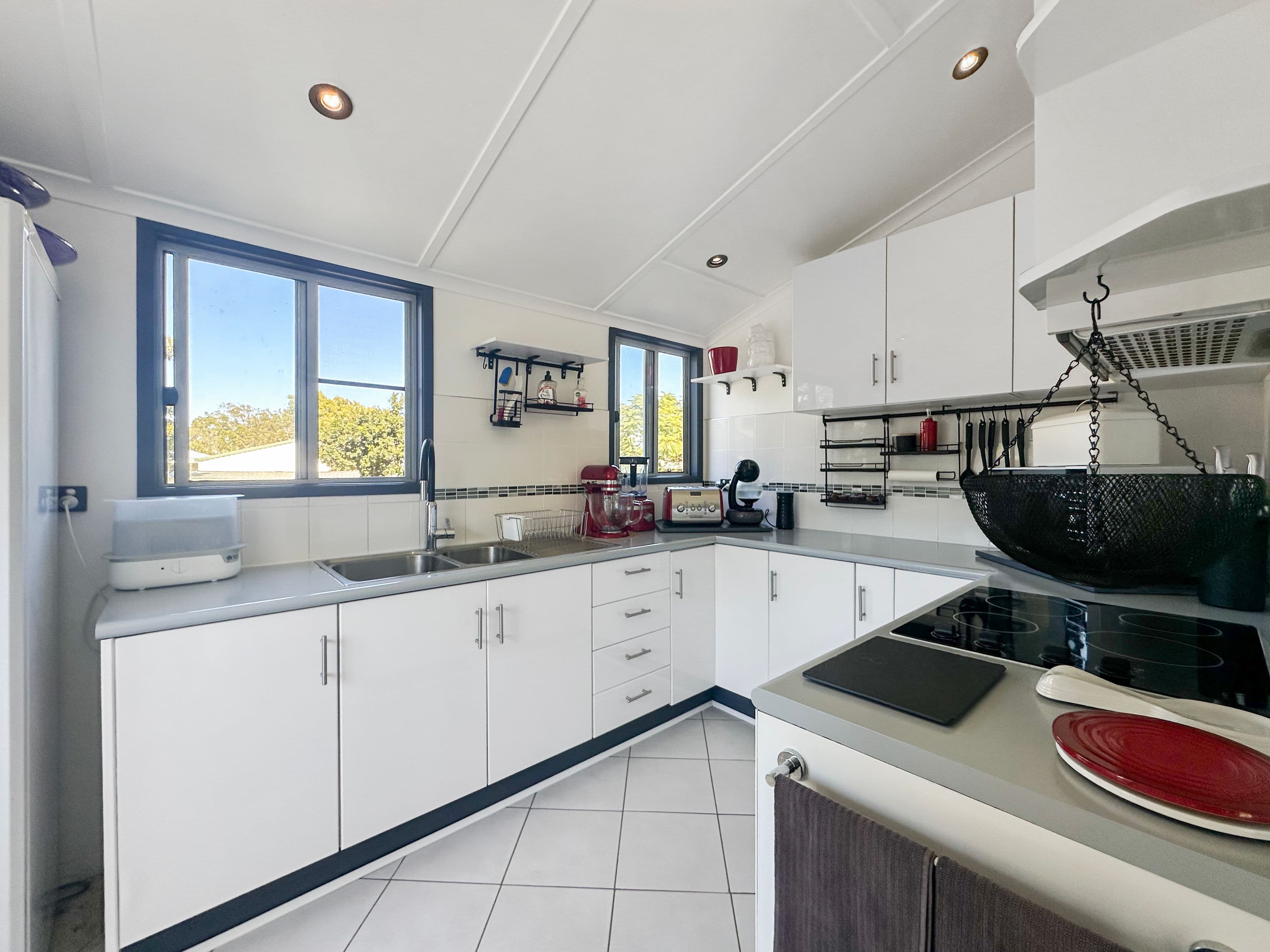 37 Kataryn Avenue, Grasstree Beach QLD 4740, Grasstree Beach - Thumbnail 5