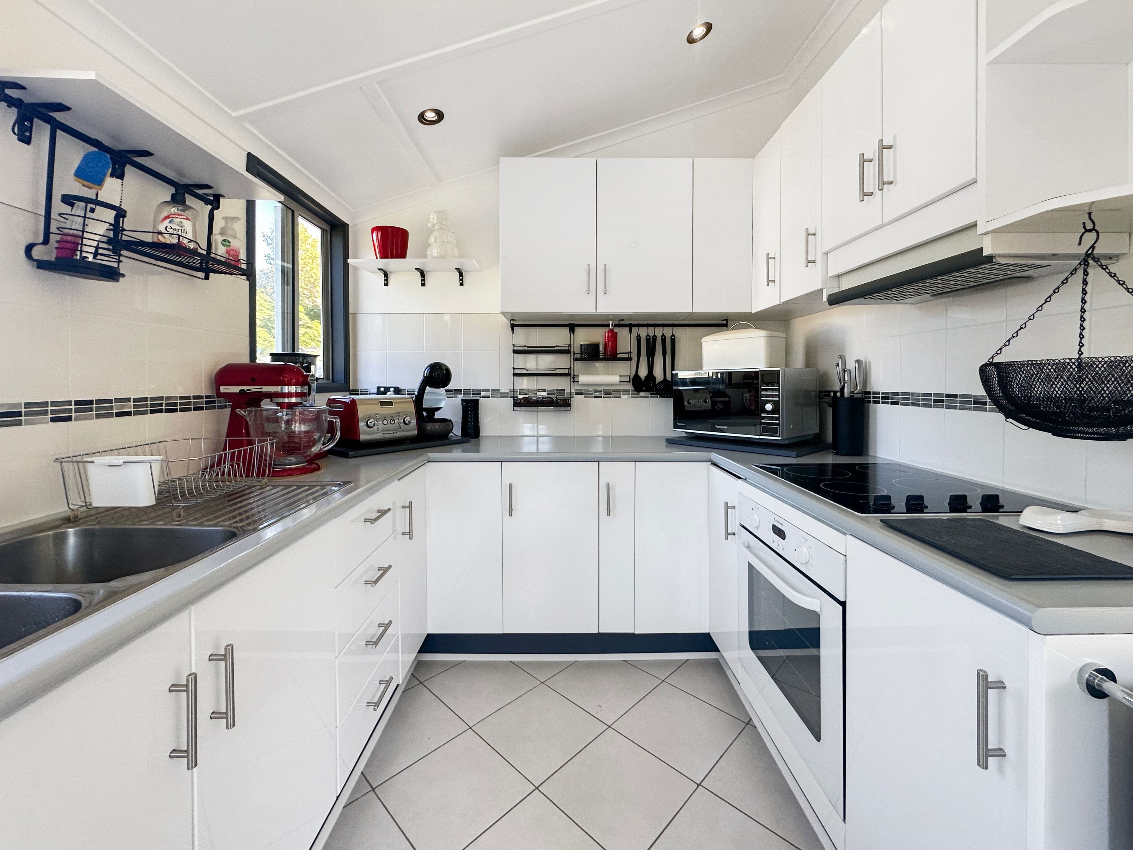 37 Kataryn Avenue, Grasstree Beach QLD 4740, Grasstree Beach - Thumbnail 6