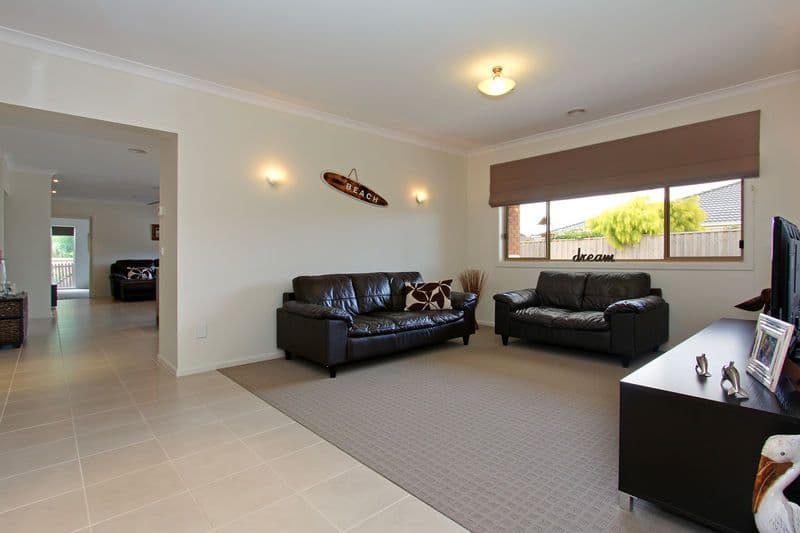 15 Parkedge Circuit, ROSEBUD VIC 3939, Rosebud - Thumbnail 4