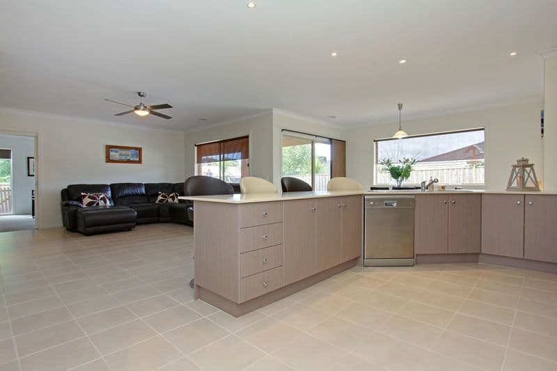 15 Parkedge Circuit, ROSEBUD VIC 3939, Rosebud - Thumbnail 5