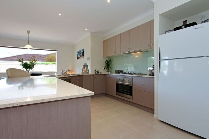 15 Parkedge Circuit, ROSEBUD VIC 3939, Rosebud - Thumbnail 6