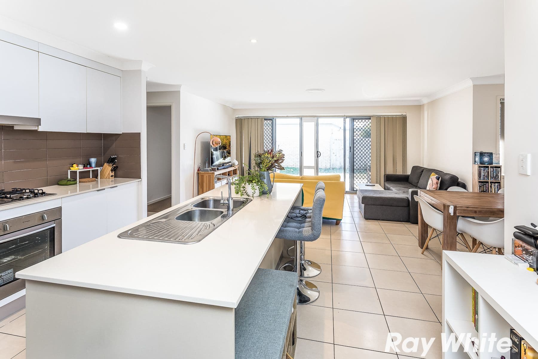 28 Bellthorpe Circuit, Kallangur QLD 4503, Kallangur - Thumbnail 3