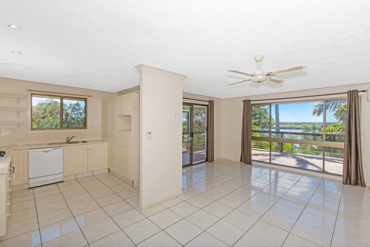 11 Boyle Avenue, BANORA POINT NSW 2486, Banora Point - Thumbnail 3