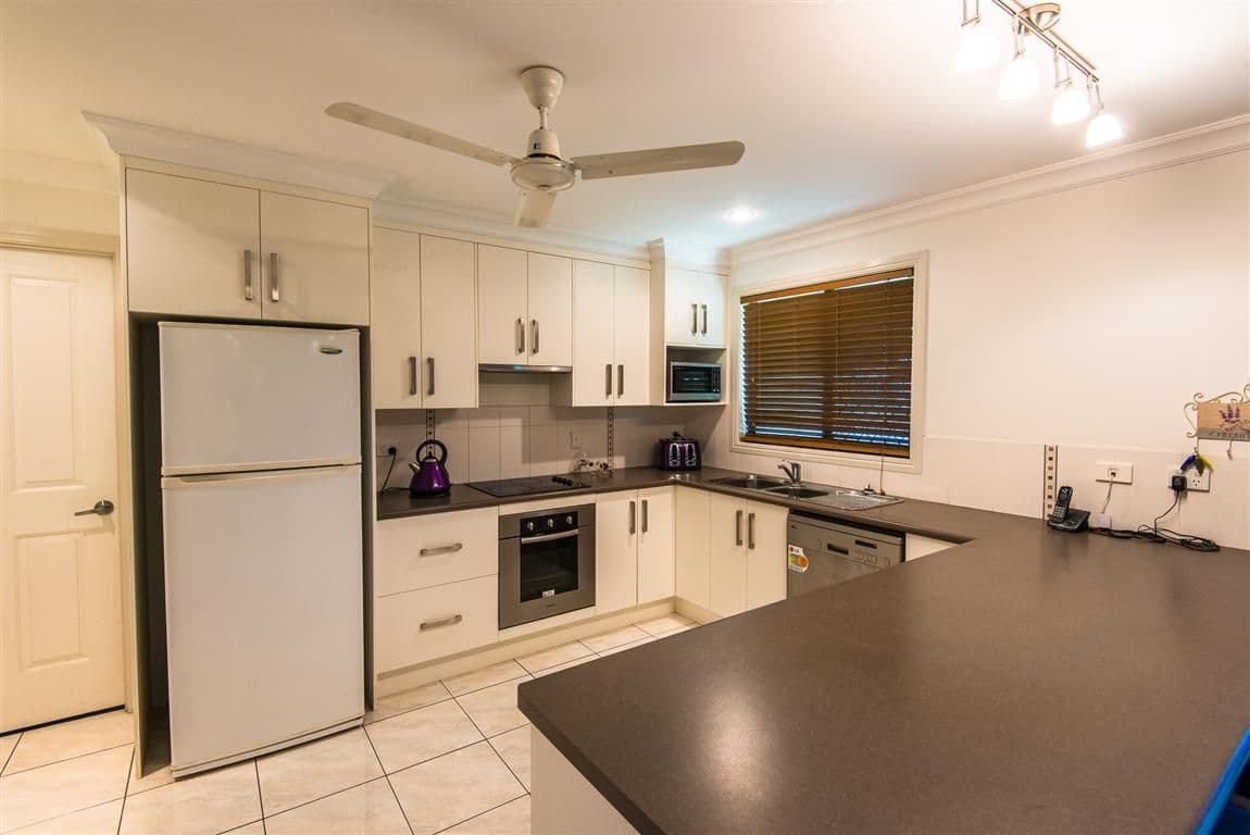 48 Buxton Drive, GRACEMERE QLD 4702, Gracemere - Thumbnail 2