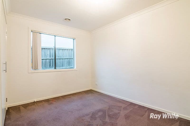 3 Greenview Court, Cranbourne North VIC 3977, Cranbourne North - Thumbnail 8