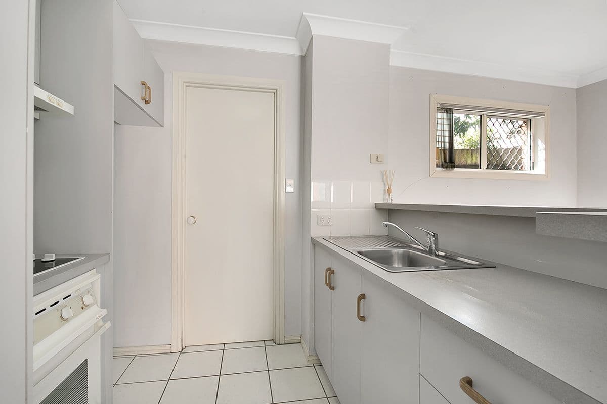 32 Wilkie Street, Yeerongpilly QLD 4105, Yeerongpilly - Thumbnail 4