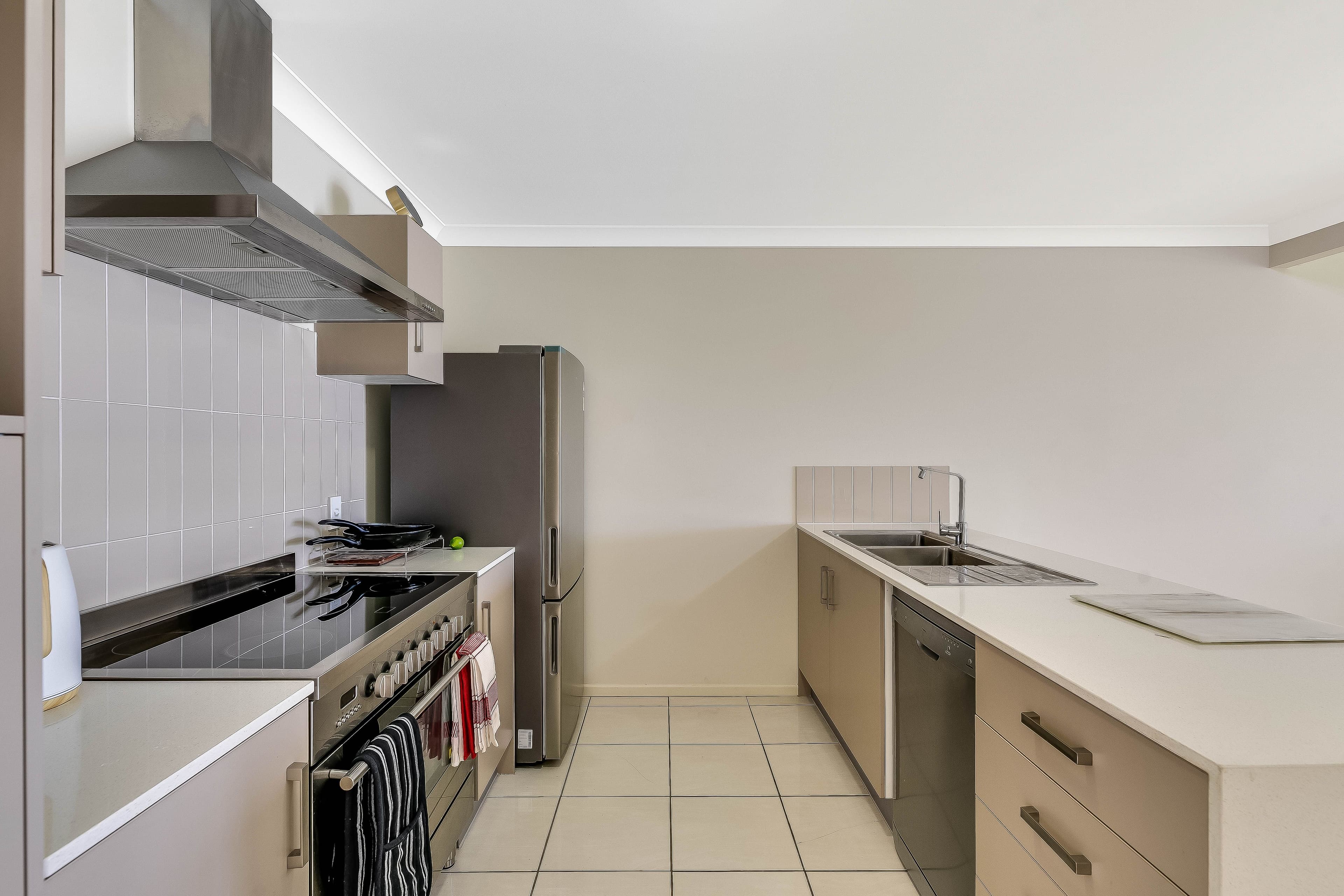 6 Alistair Street, Glenvale QLD 4350, Glenvale - Thumbnail 2