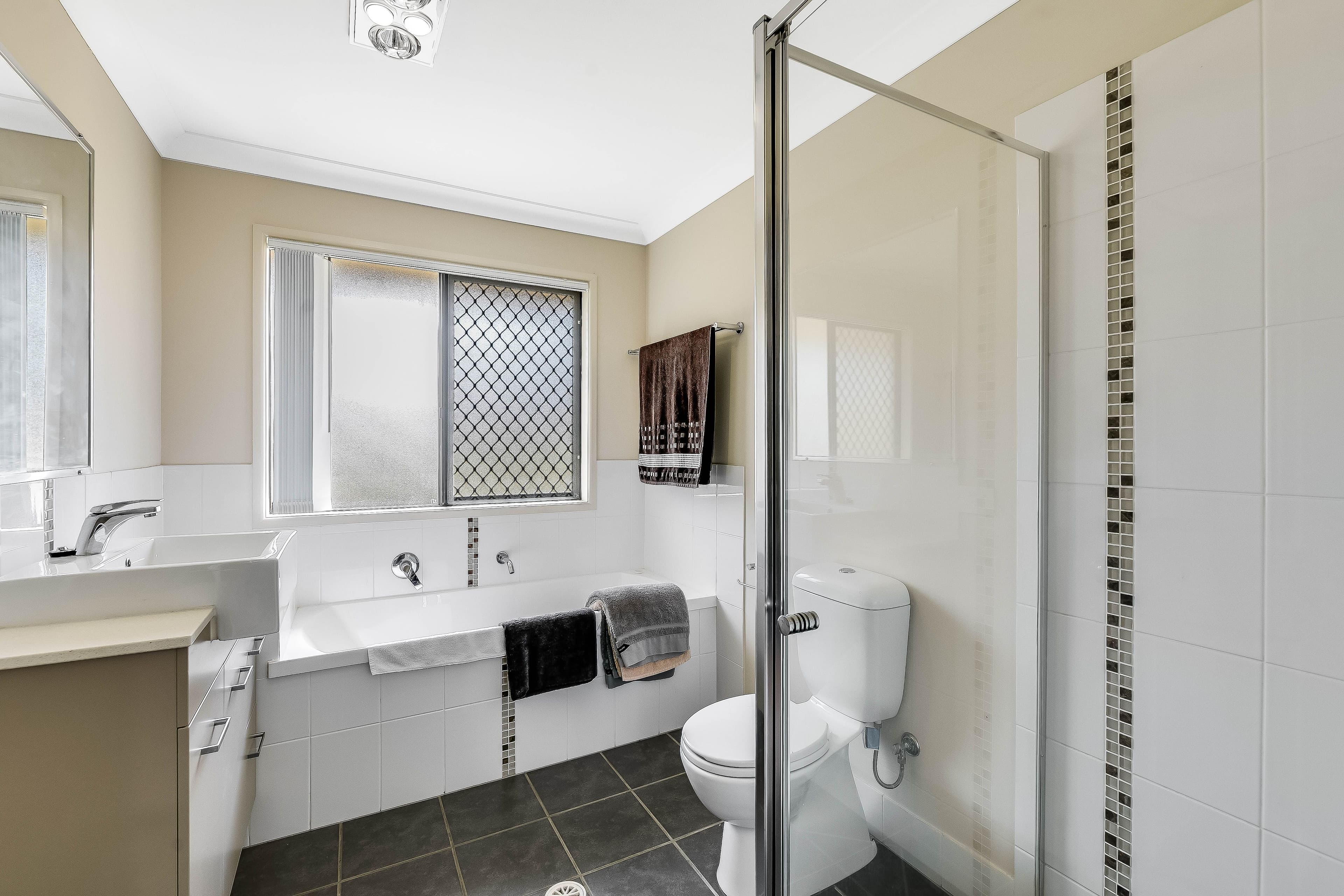 6 Alistair Street, Glenvale QLD 4350, Glenvale - Thumbnail 8
