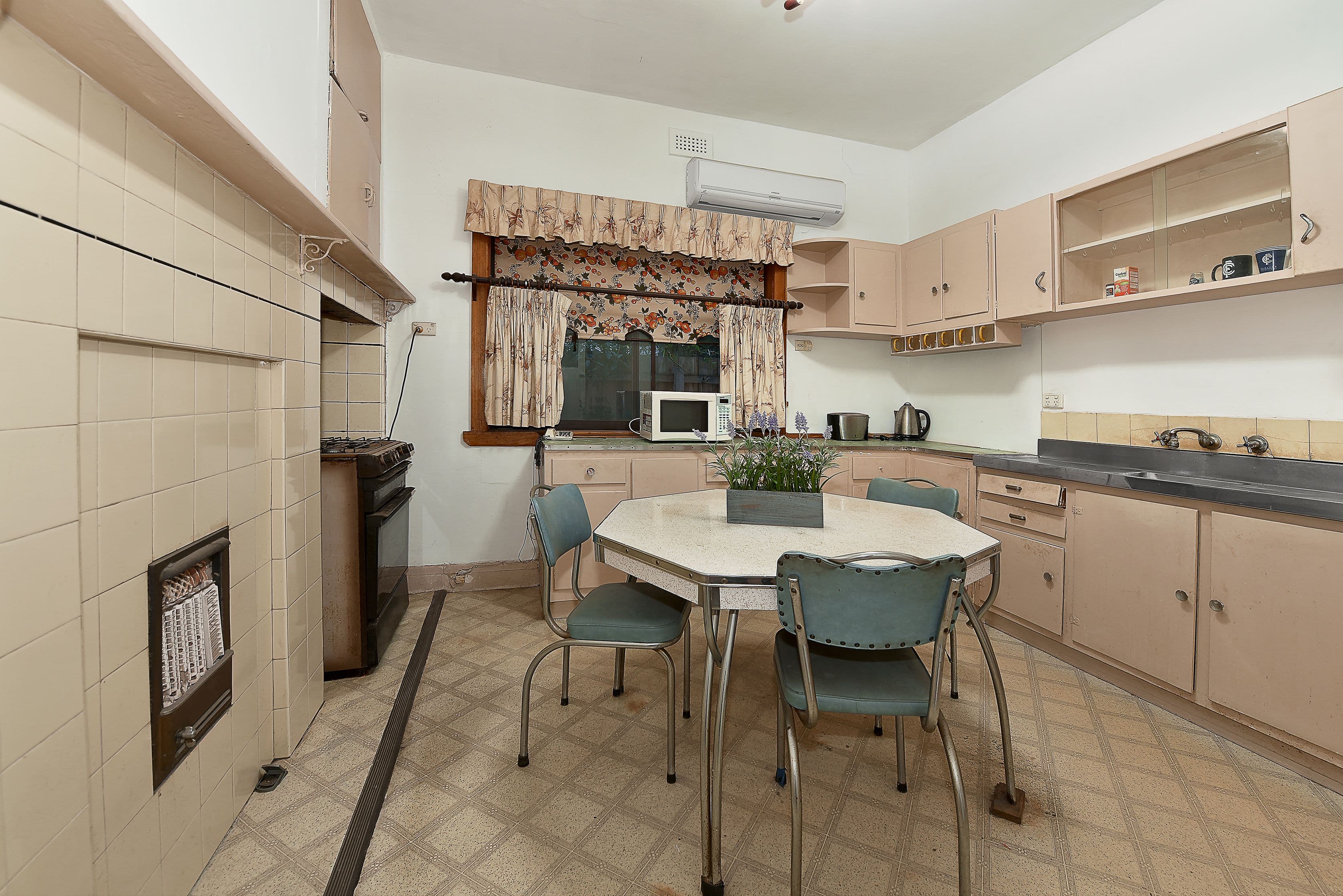 43 Huntington Grove, Coburg VIC 3058, Coburg - Thumbnail 3
