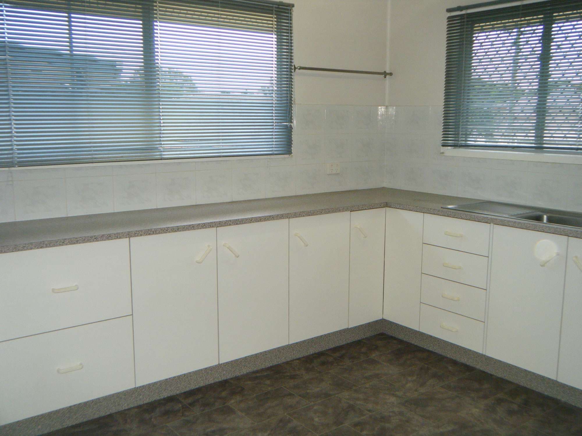 5  Rhymer Court, AITKENVALE QLD 4814, Aitkenvale - Thumbnail 6