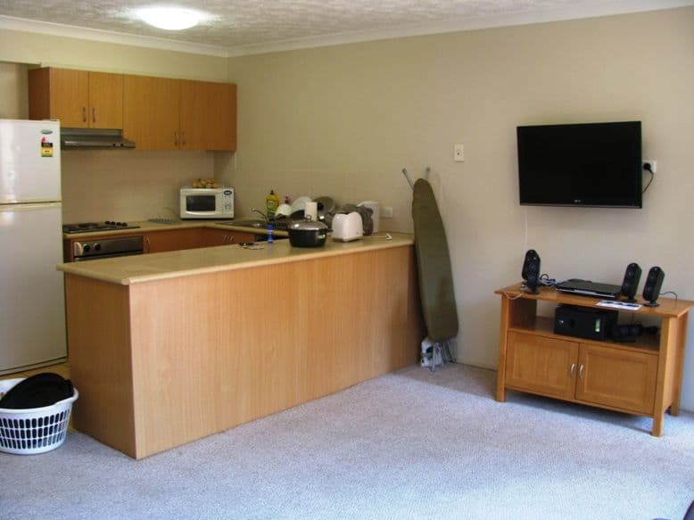 8 Tonga Place, PARKWOOD QLD 4214, Parkwood - Thumbnail 4