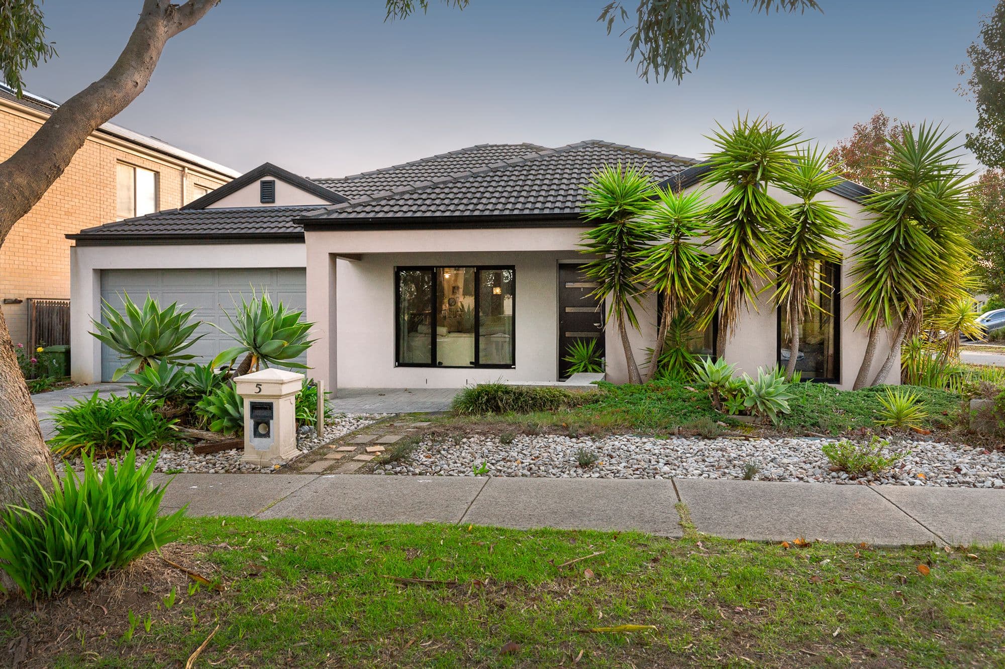 5 Kalimna Avenue, Berwick VIC 3806, Berwick - Image 1