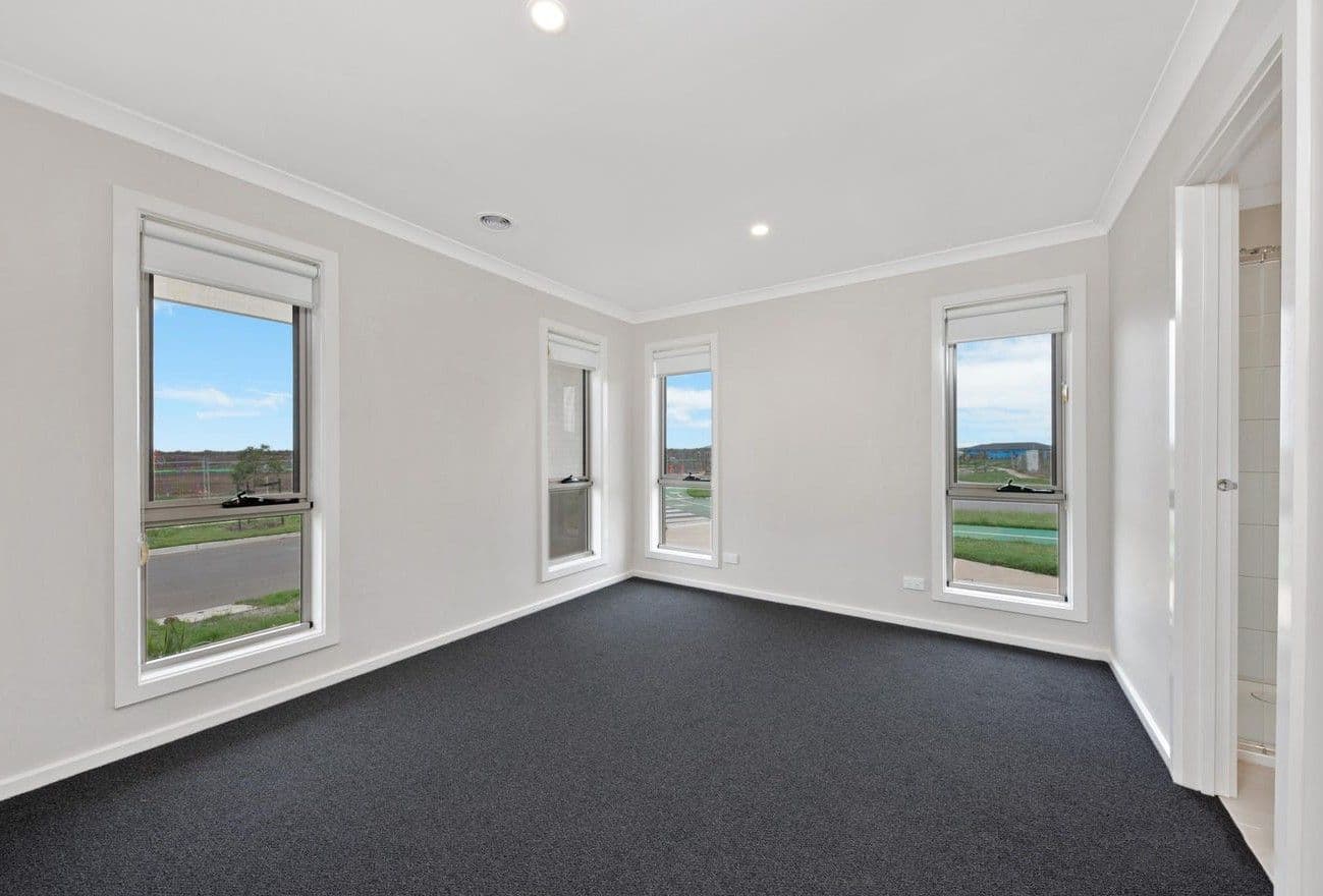 3 Watford Street, Werribee VIC 3030, Werribee - Thumbnail 2