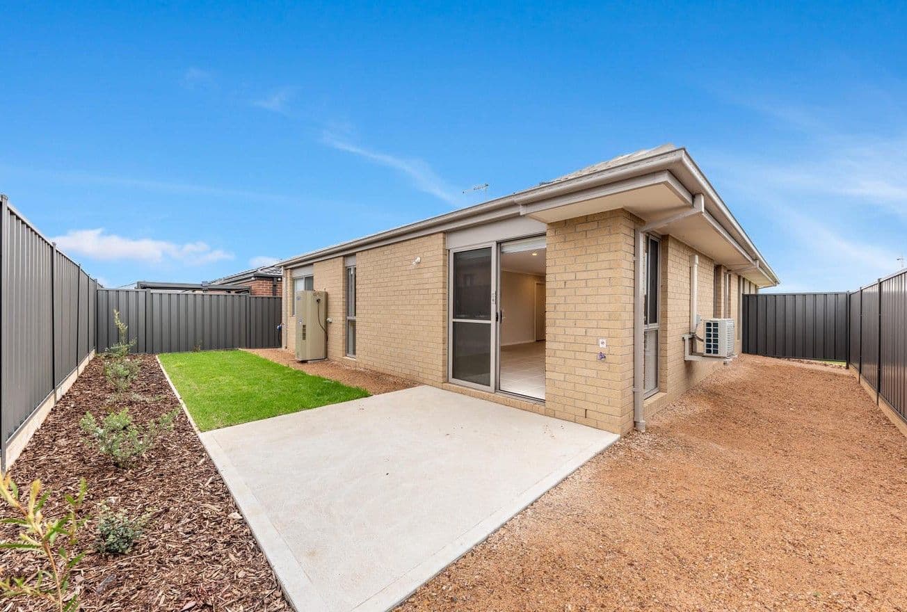 3 Watford Street, Werribee VIC 3030, Werribee - Thumbnail 8