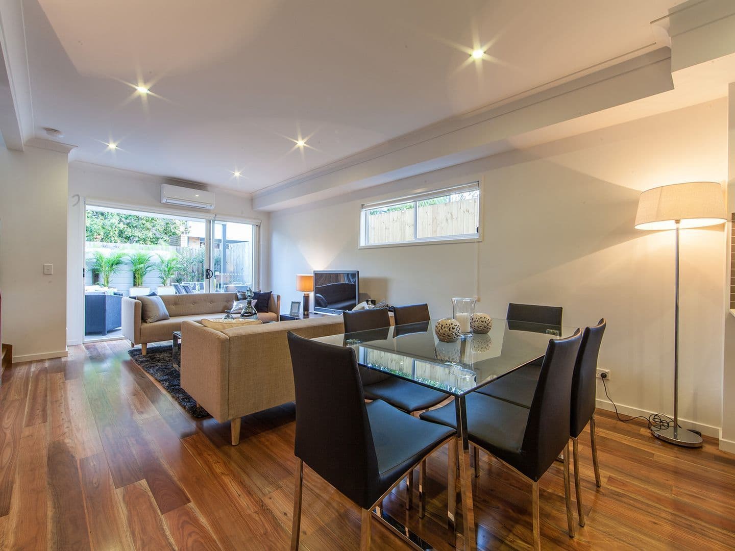 12 Fraser Street, Morningside QLD 4170, Morningside - Thumbnail 2