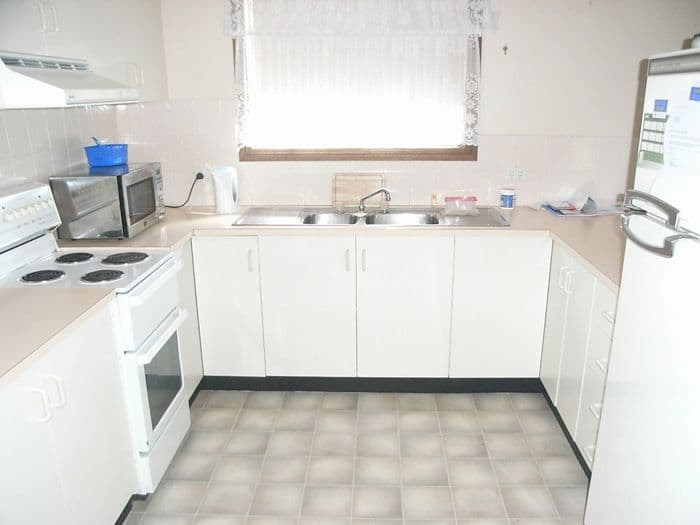 69  Baird Drive, DUBBO NSW 2830, Dubbo - Thumbnail 2