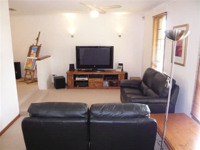94 Hamilton Road, FAIRVIEW PARK SA 5126, Fairview Park - Thumbnail 3