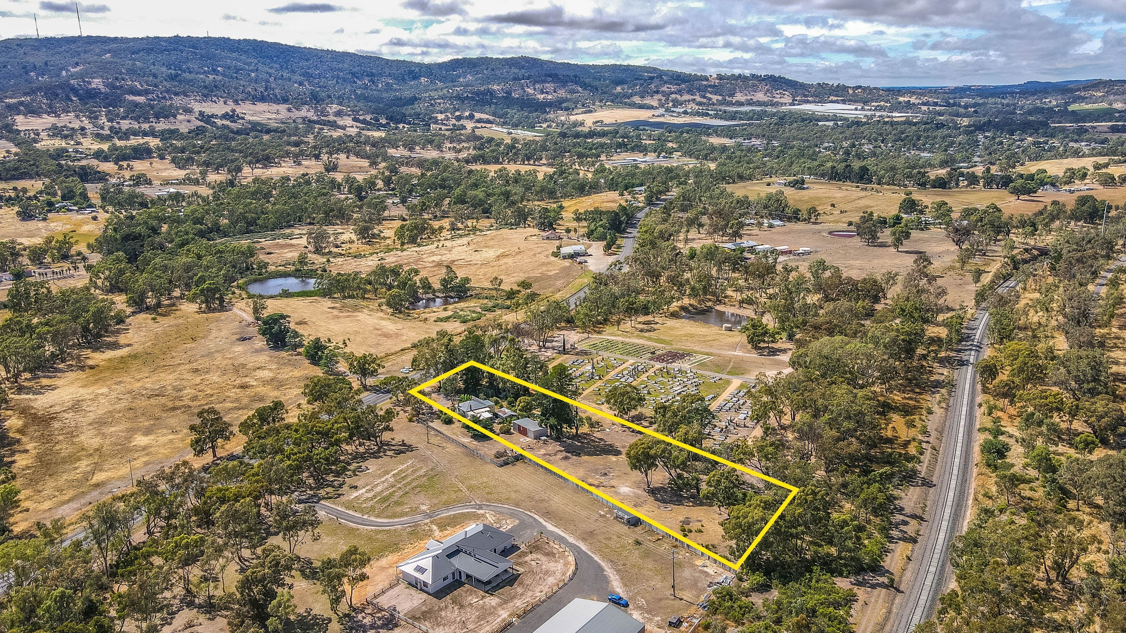 3779 Harmony Way, Harcourt VIC 3453, Harcourt - Thumbnail 2