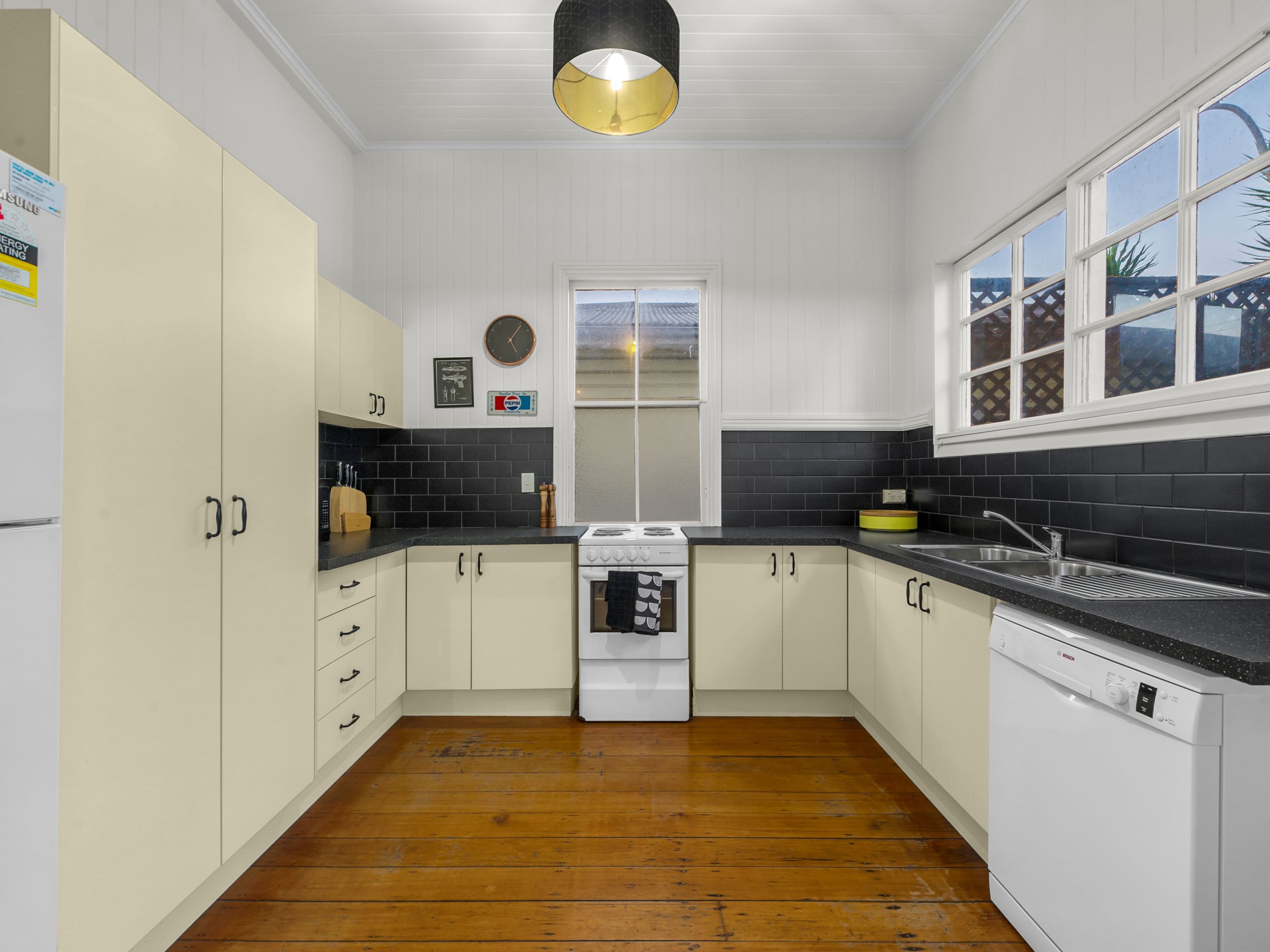 7 Swan Terrace, Windsor QLD 4030, Windsor - Thumbnail 2