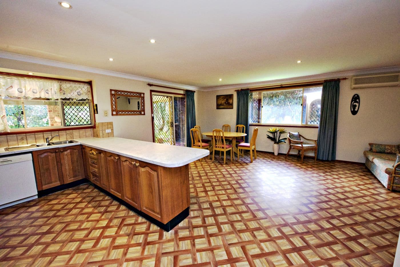 17 Willowin Close, Green Point NSW 2251, Green Point - Thumbnail 3