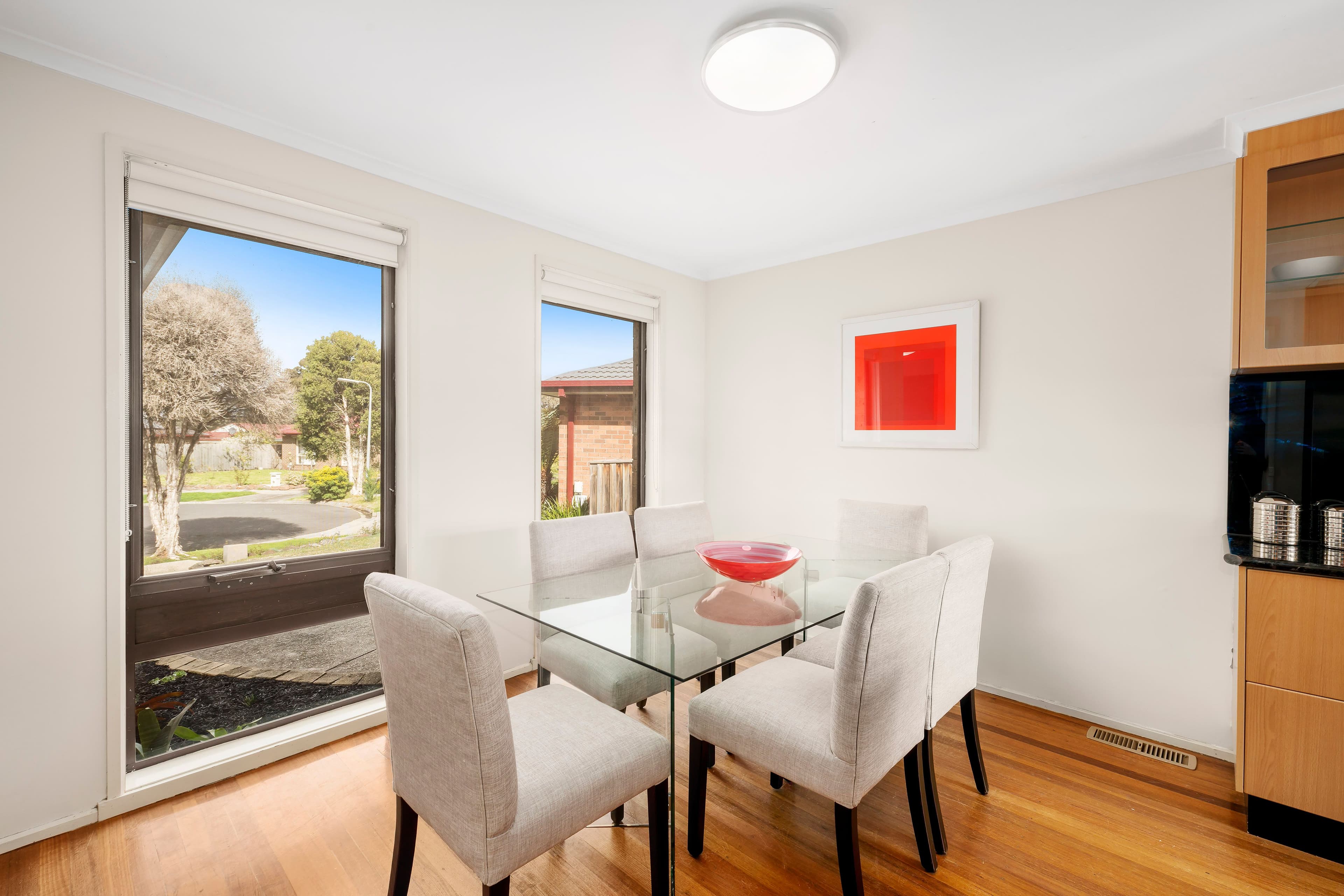4 Vain Close, Mill Park VIC 3082, Mill Park - Thumbnail 4