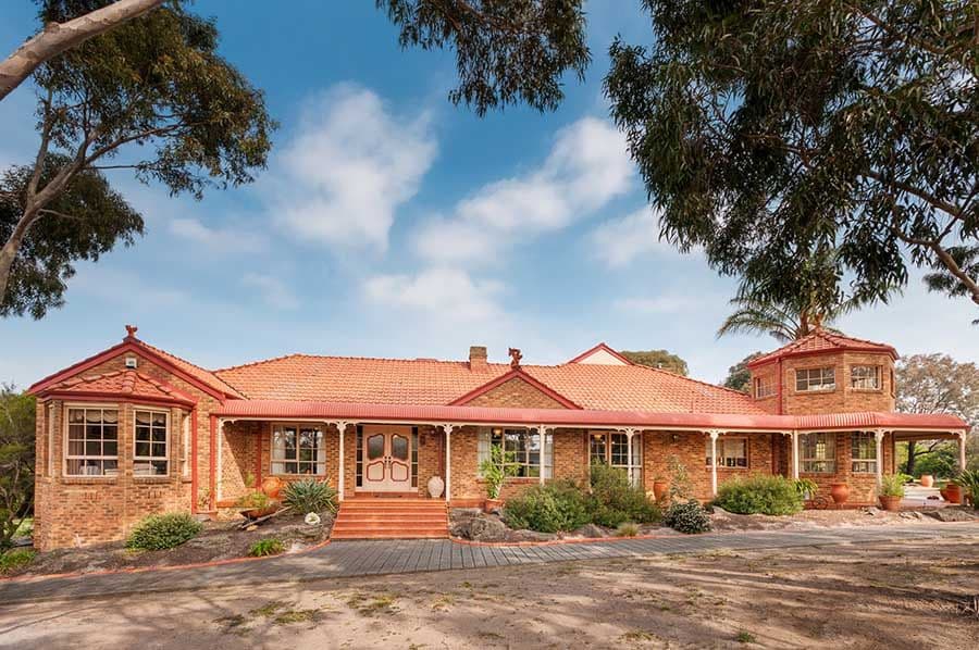 1 Greenock Court, GREENVALE VIC 3059, Greenvale - Thumbnail 2