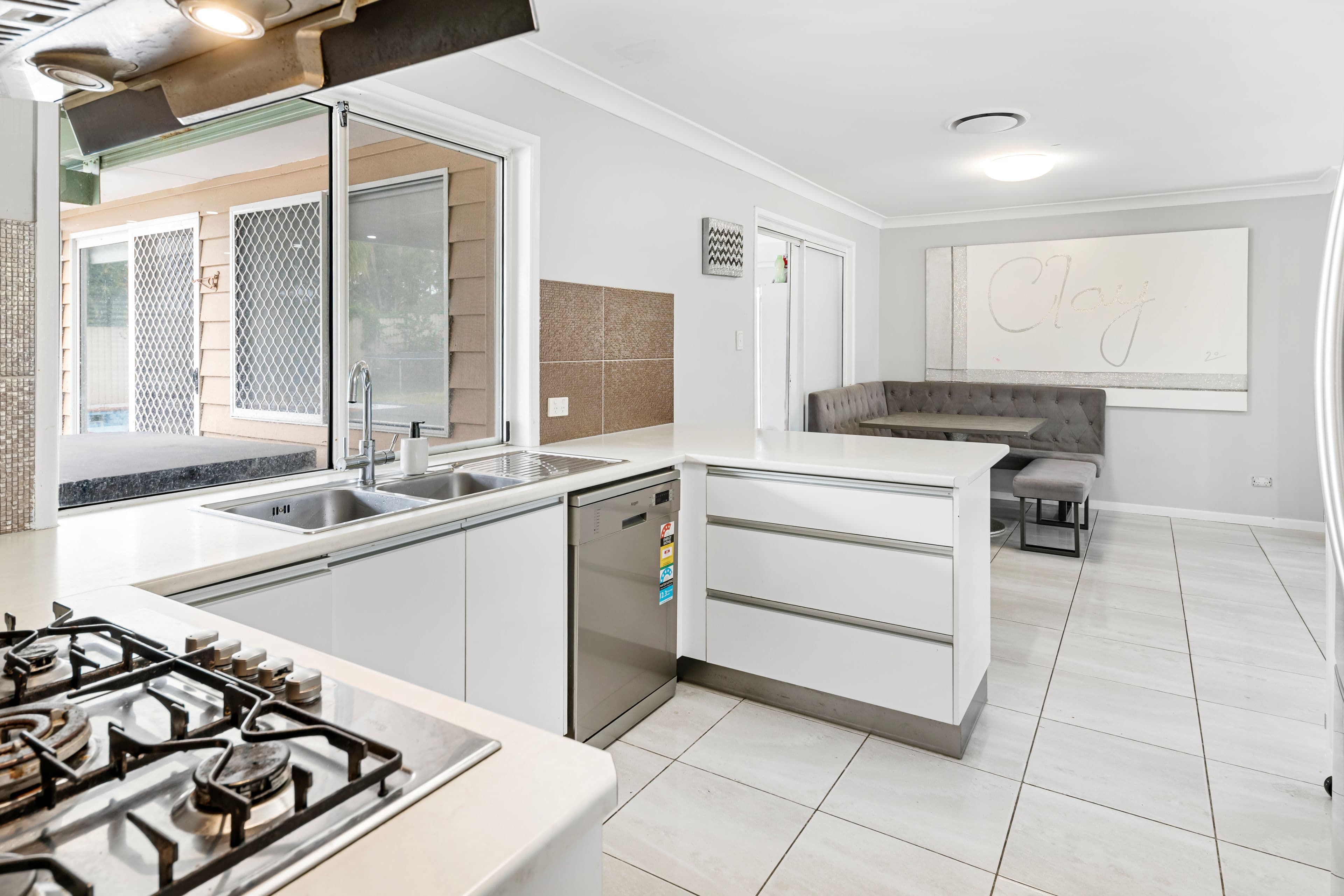 24 Dunsby Drive, Carrara QLD 4211, Carrara - Thumbnail 4