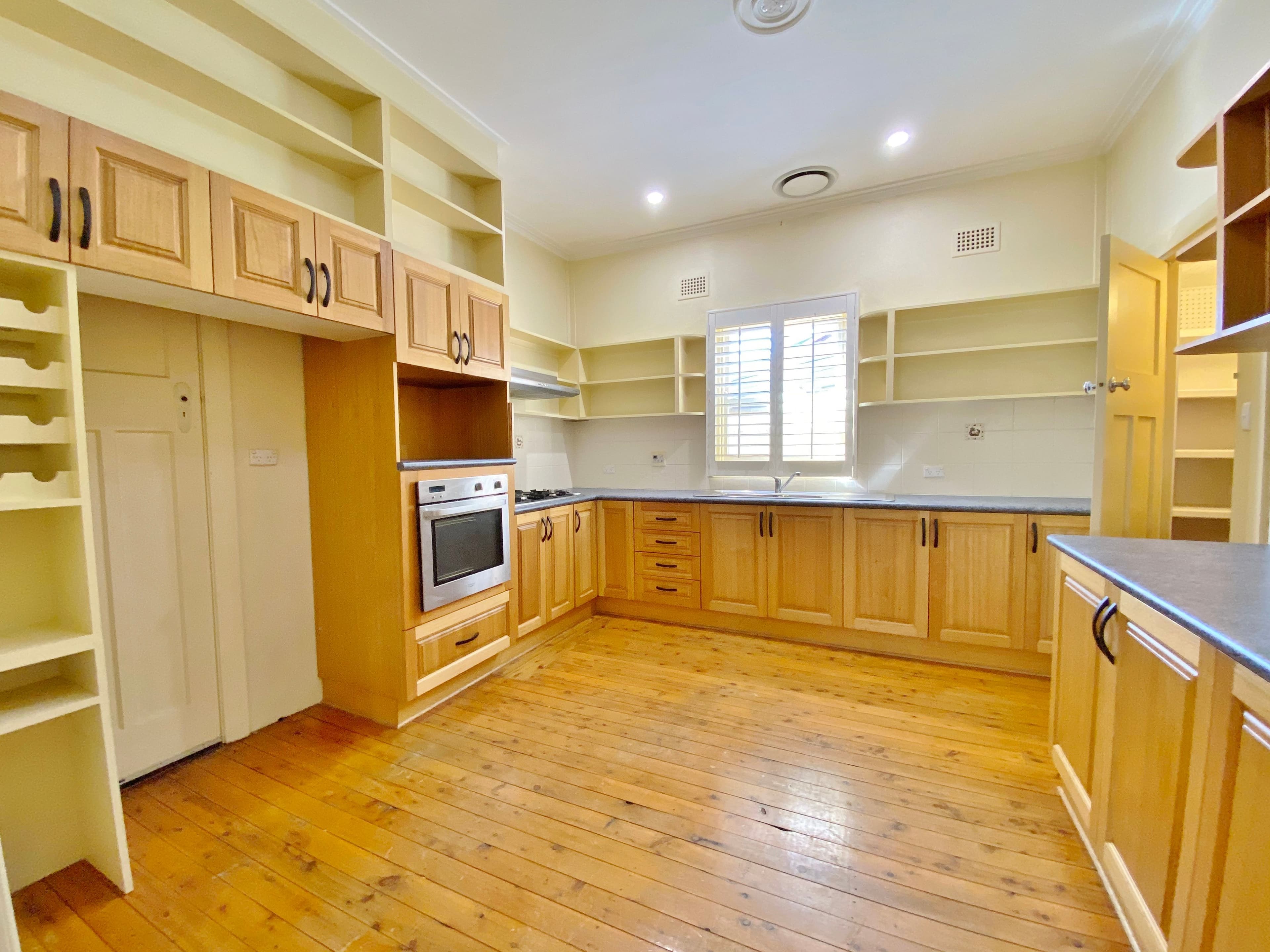 173 Nasmyth Street, Young NSW 2594, Young - Thumbnail 6