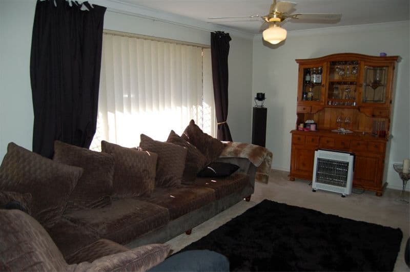 5  Brinton Close, EAST CANNINGTON WA 6107, East Cannington - Thumbnail 2