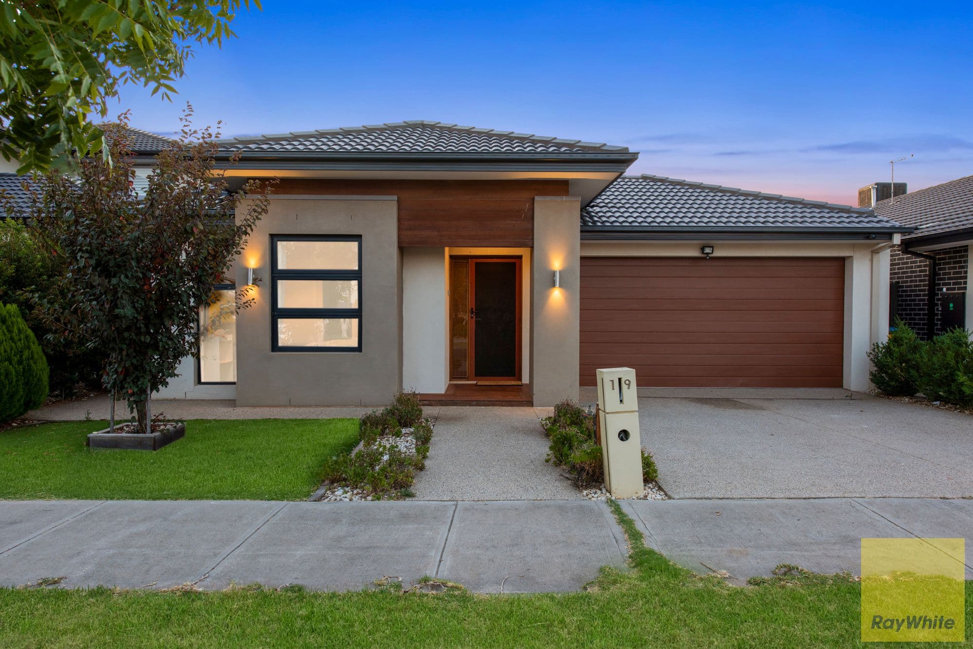 19 Beachmere Street, Tarneit VIC 3029, Tarneit - Image 1
