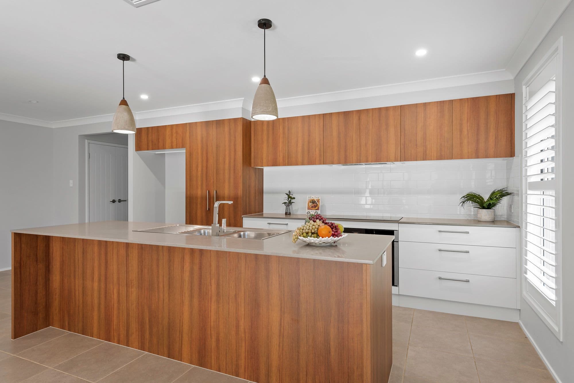 6 Iluka Crescent, Narrawallee NSW 2539, Narrawallee - Thumbnail 4