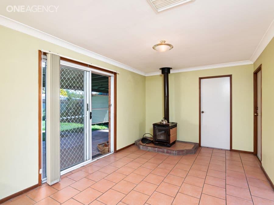 22 Naretha Street, Glenfield Park, Glenfield Park - Thumbnail 3