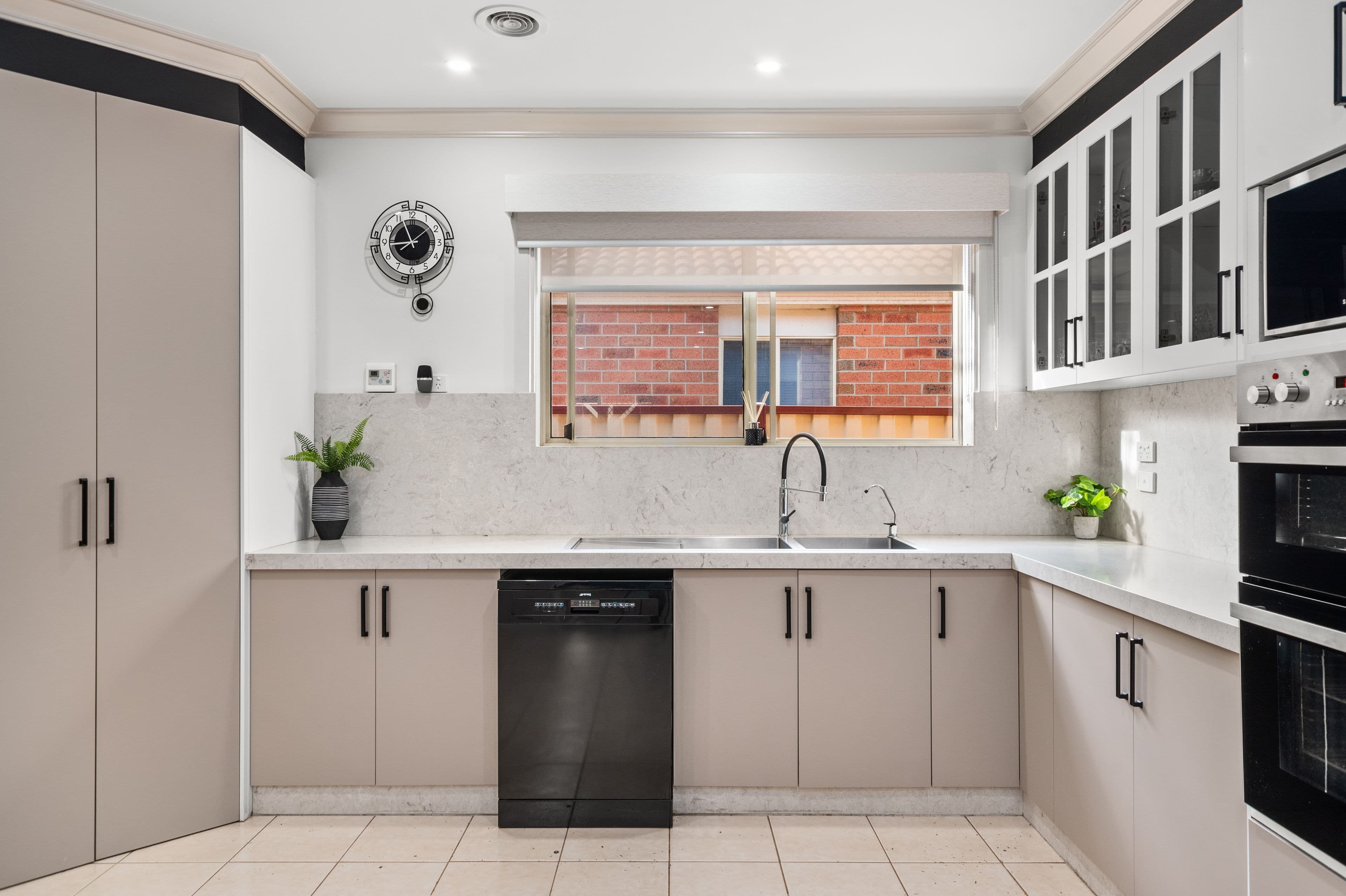 6 Mitta Place, Taylors Hill VIC 3037, Taylors Hill - Thumbnail 5