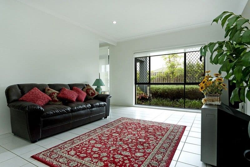 8 Beerwah Street, PACIFIC PINES QLD 4211, Pacific Pines - Thumbnail 5