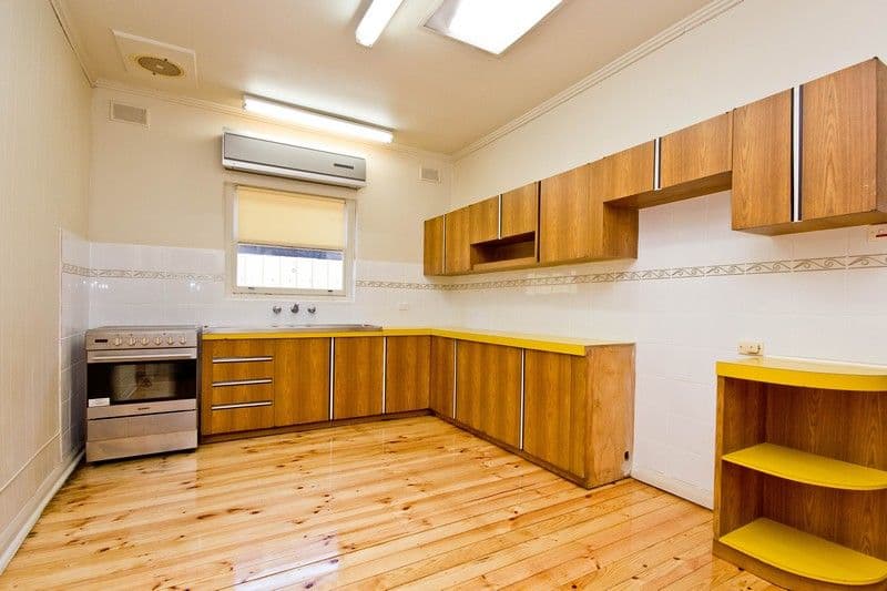 26 Kingborn Avenue, Seaton SA 5023, Seaton - Thumbnail 2