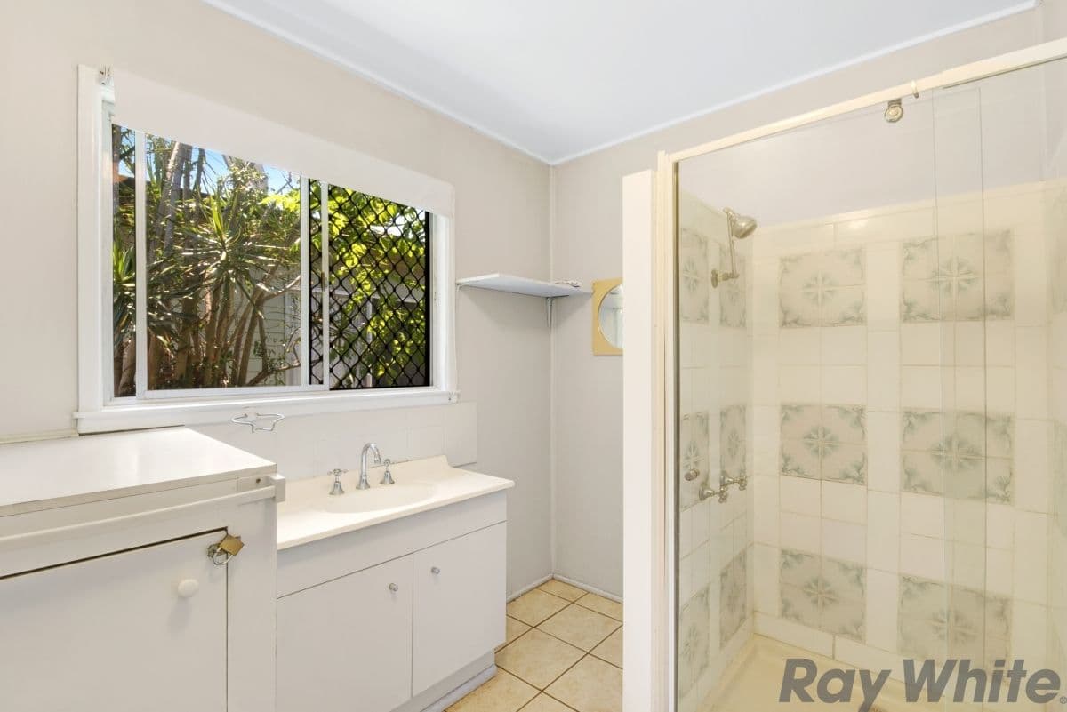 18 Windsor Place, Deception Bay QLD 4508, Deception Bay - Thumbnail 3